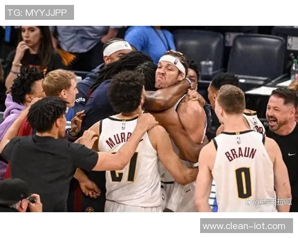 掘金与绿军激战正酣NBA赛季精彩对决引发球迷热议
