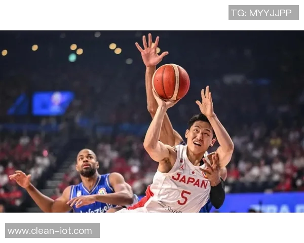 韩国男篮与日本男篮激战正酣谁能在亚洲赛场上笑到最后