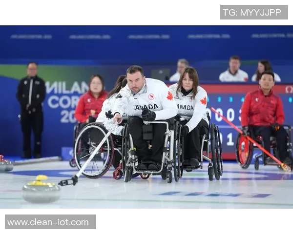 轮椅冰壶对决加拿大队展现竞技精神与团结力量